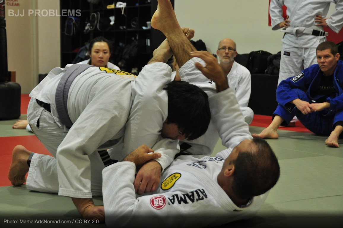 Local Gym Institutes 'No Ego' Policy, Preliminary Data Suggests Ego Now Higher Than Ever