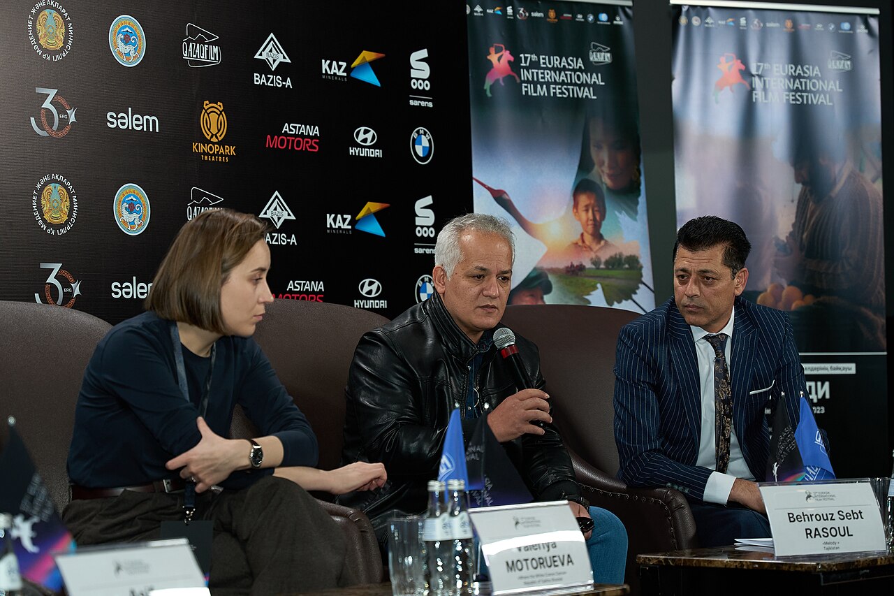 Olympic Medalist Spends Five-Minute Press Conference Mocking Rival's Charisma; Audience Forgets Whose Fight They Came To Watch