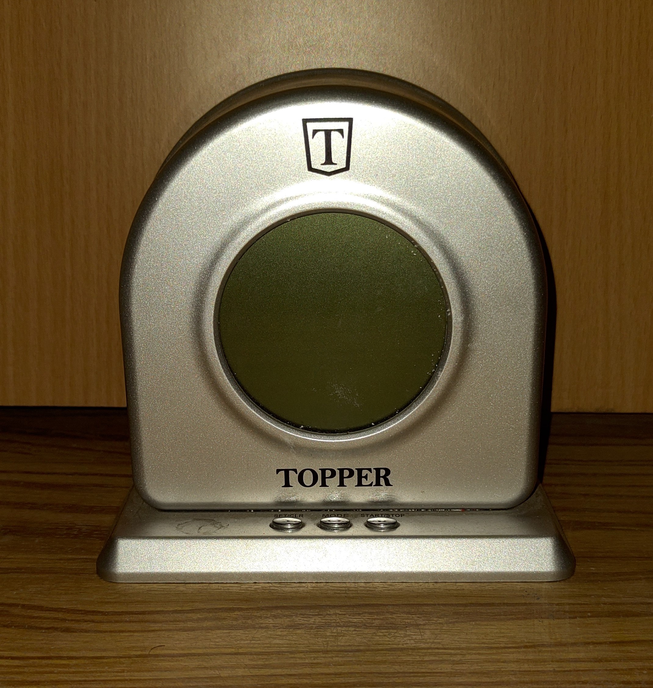 White Belt Brings Own Timer to Open Mat, Sets 8-Minute Rounds; Everyone Agreed on 5